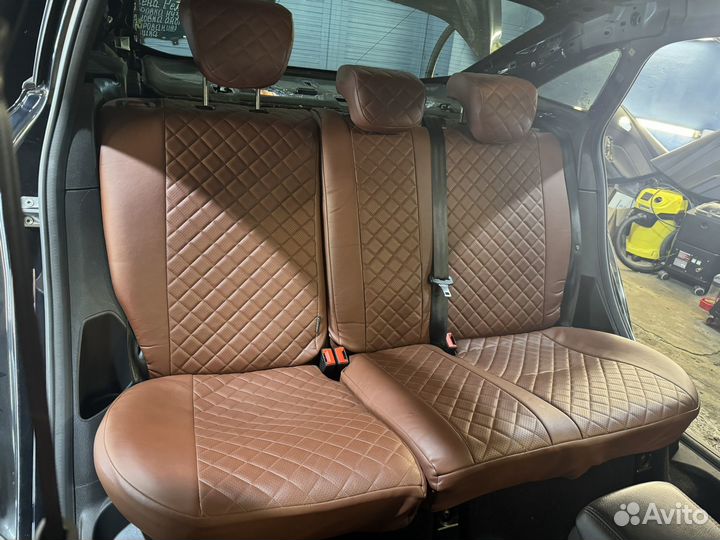 Модельные авточехлы Ford Focus 3