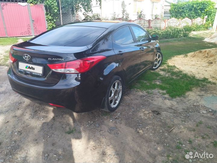 Hyundai Elantra 1.6 МТ, 2012, 210 000 км