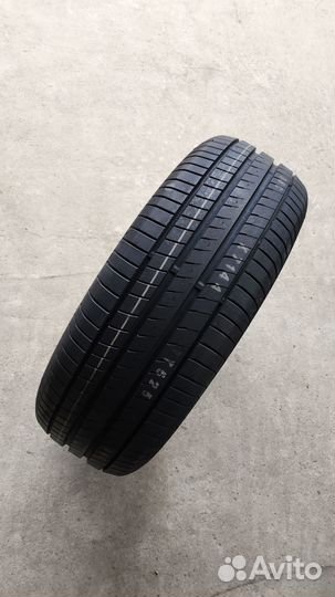 Nexen N'Fera RU5 215/60 R17 96H