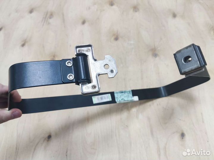 88GB9054DB Крепление топливного бака Ford Scorpio