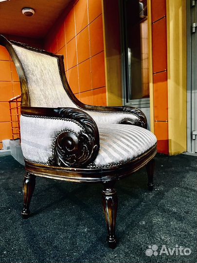 Реставрация и перетяжка мягкой мебели с выездом