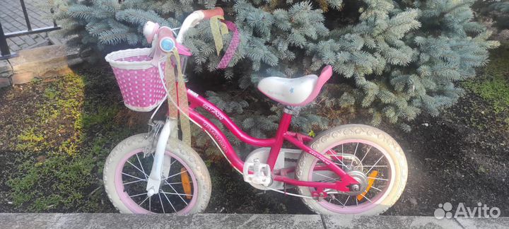 Велосипед для девочки (легкий)от 3 лет до 6.5лет