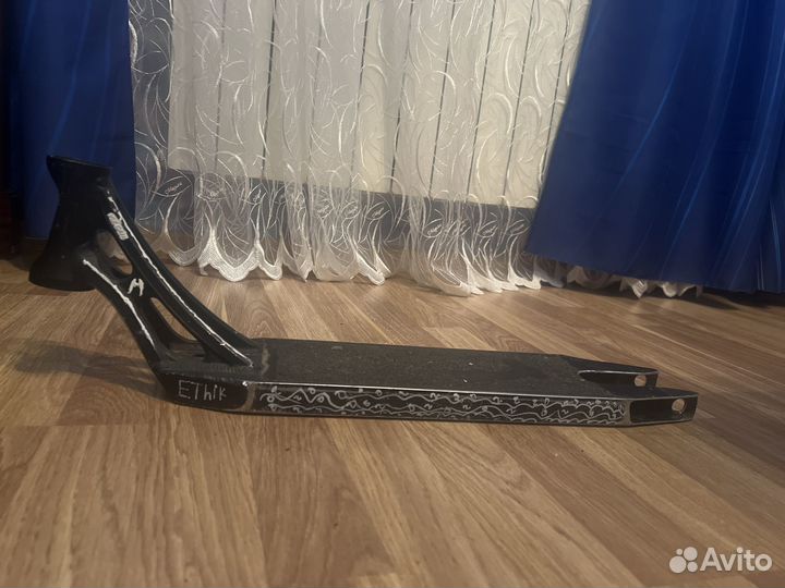 Дека для трюкового самоката