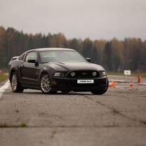 Ford Mustang 5.0 AT, 2013, 58 000 км, с пробегом, цена 3 400 000 руб.