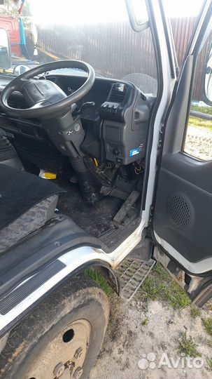 Isuzu Elf, 1996
