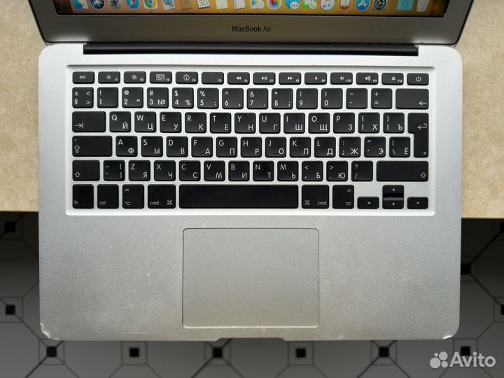 Apple MacBook Air 13 Late 2010