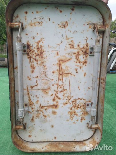 Люк для автобуса