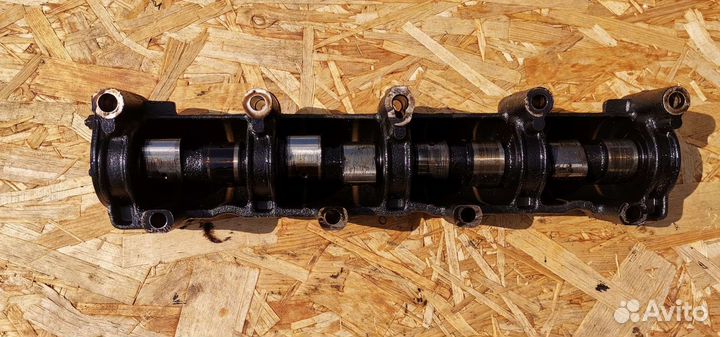 Распредвал с постелью ваз 2107