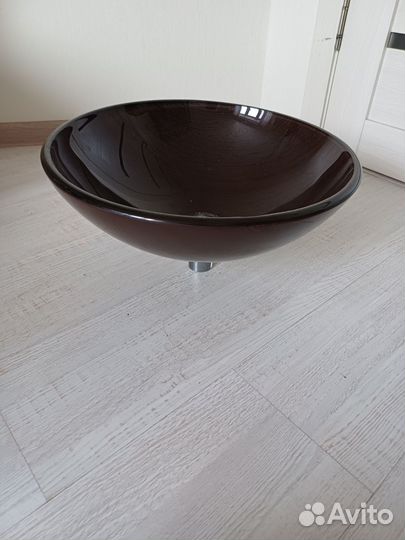 Раковина керамическая