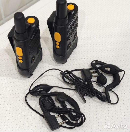 Рация-радиостанция с гарнитурой-наушником