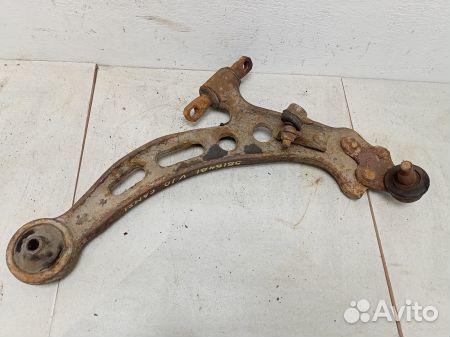 Рычаг передний правый нижний