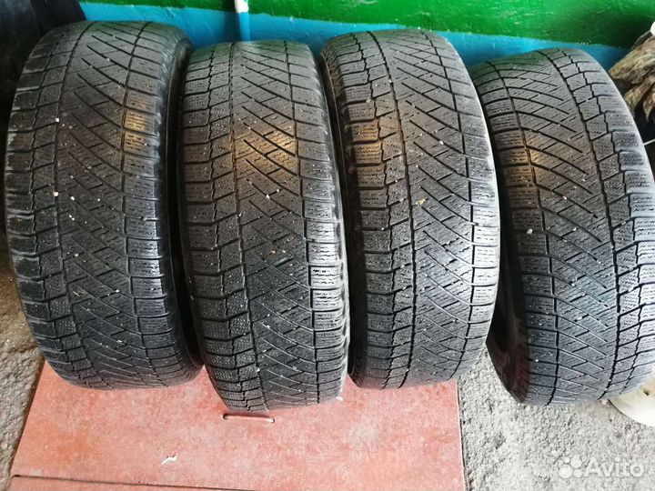 Continental ContiVikingContact 6 SUV 225/60 R17 103T