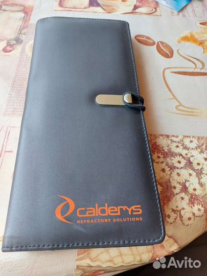 Ежедневники,папки,визитница
