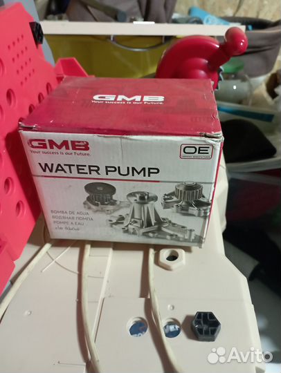 Помпа водяная Ford maverick, escape AJ 3.0 новая
