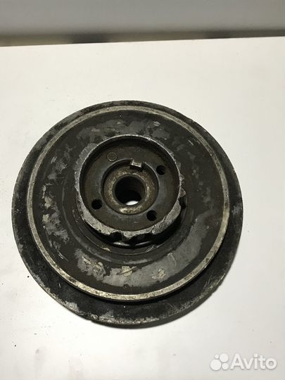 Шкив коленвала Audi 100C3
