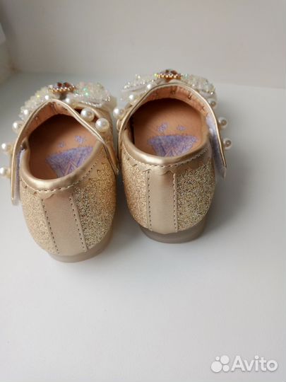 Туфли детские на липучках 23 новые
