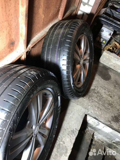 275/55 R19 Hakka Black 2 SUV