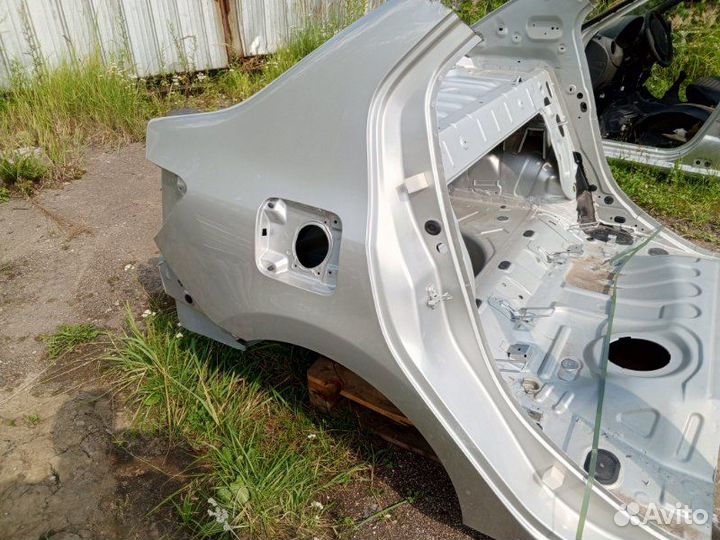 Крыло заднее правое