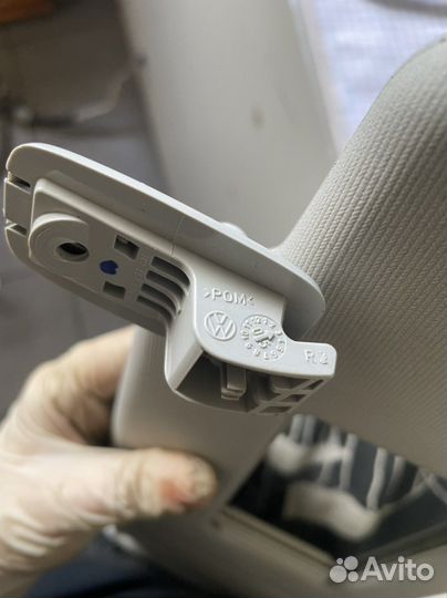 Козырёк правый/левый Volkswagen Golf 5