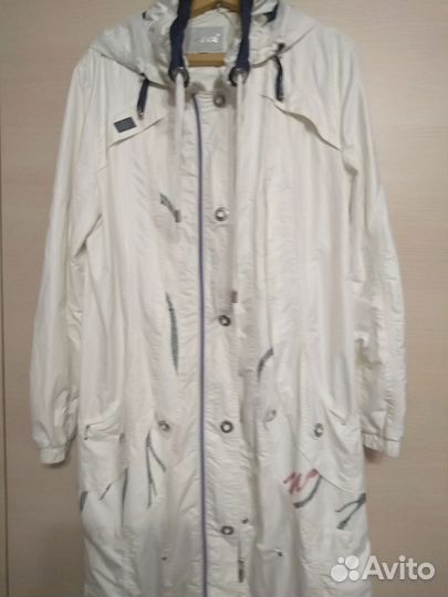 Плащ женский