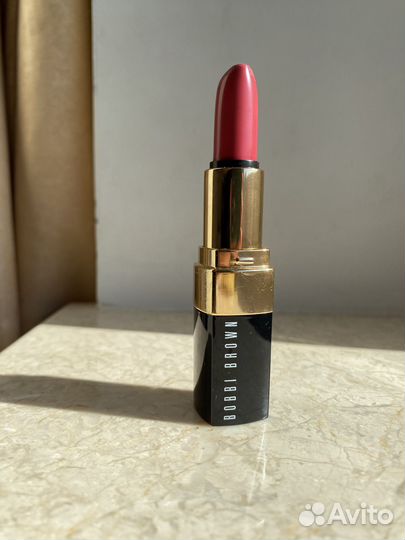 Косметика Dior Bobbi Brown MAC Yves Saint Laurent