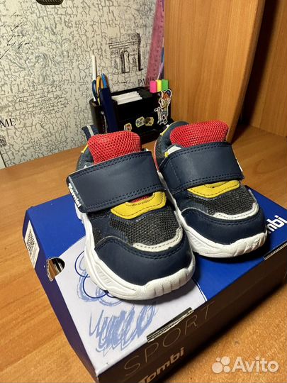 Кроссовки детские 21 размера