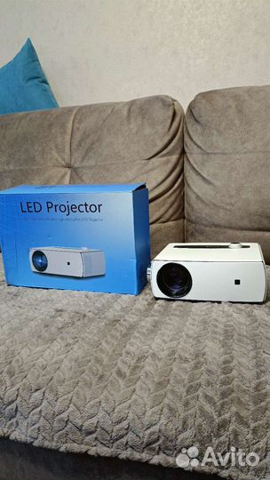 Проектор YG-430A