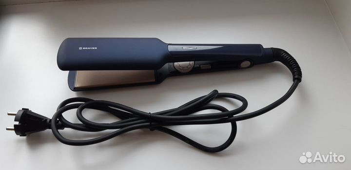 Выпрямитель для волос Вrayer (новый)