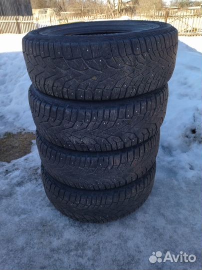 Gislaved Nord Frost 200 SUV 215/65 R16
