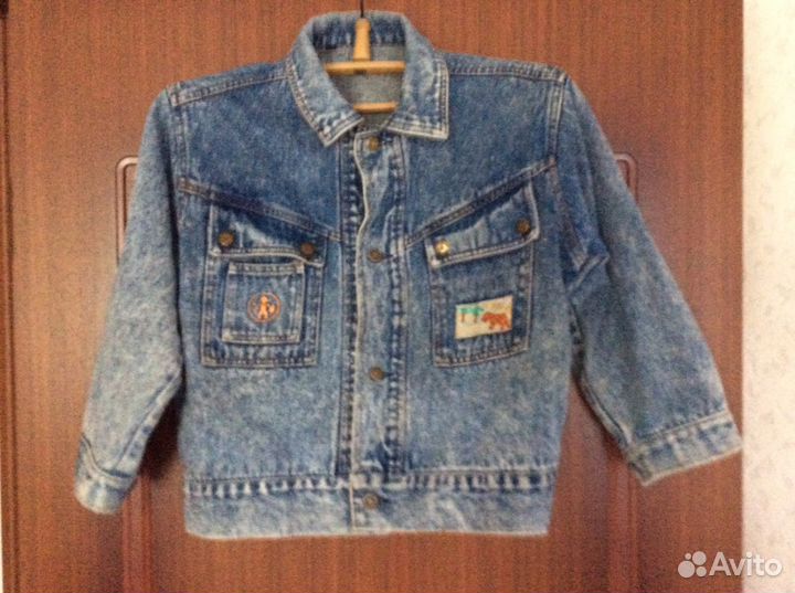 Продам куртку джинсовую