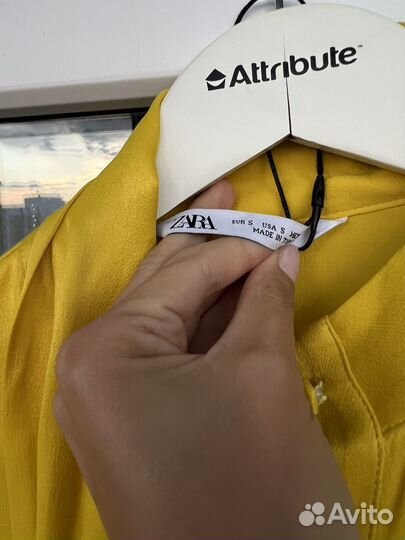 Блузка zara с бантом атласная