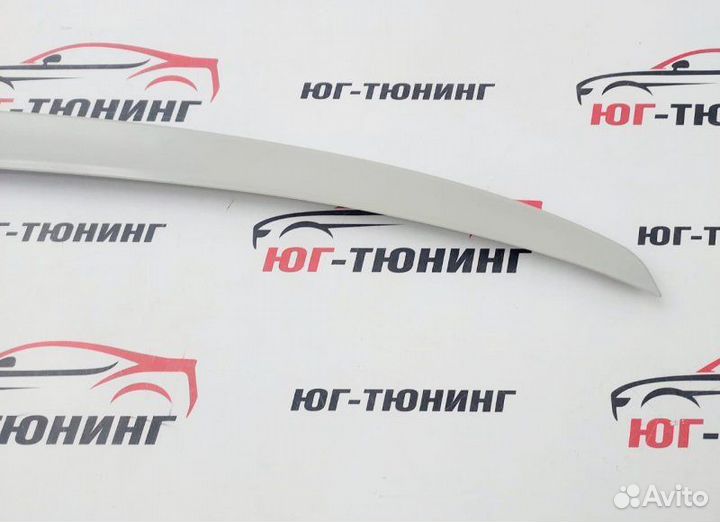 Спойлер на крышку багажника Audi А4 B9