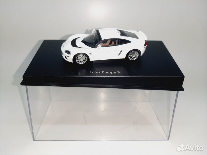 Lotus Europe S (Autoart 1:43)
