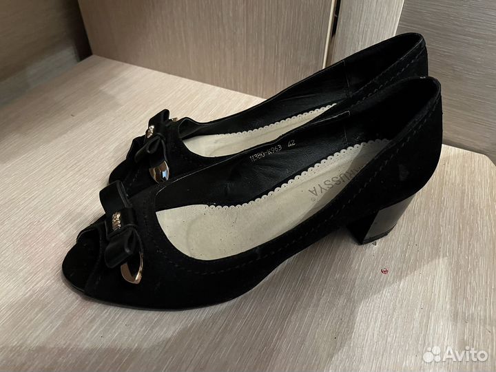Туфли женские на каблуке 42 размер
