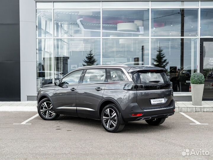 Peugeot 5008 1.8 AT, 2023