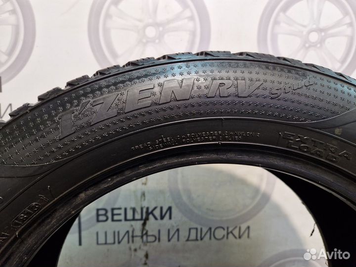 Kumho I'Zen RV Stud KC16 225/55 R18