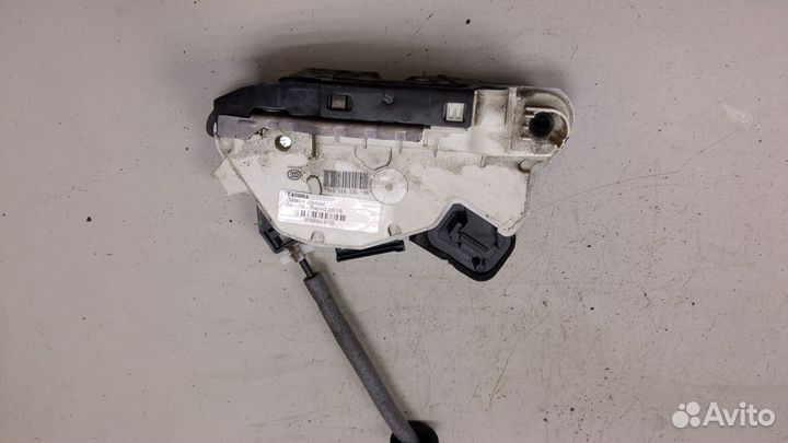 Замок двери Skoda Rapid, 2015