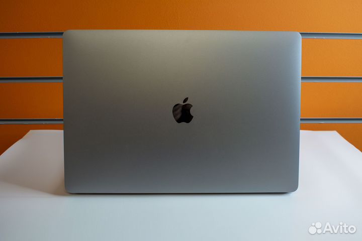 MacBook Pro 16 A2141 (2019) 16gb/512 гб Core i7