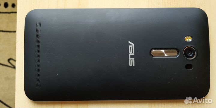 Asus ZE550KL