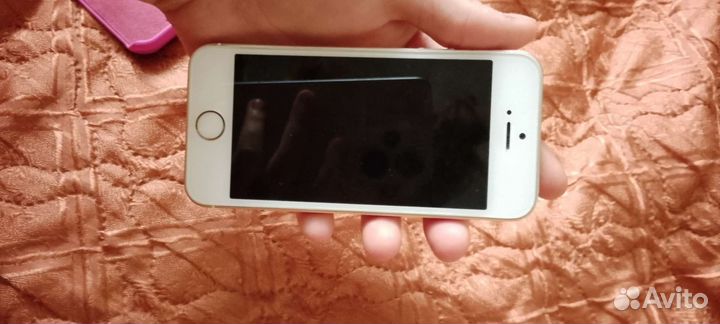 Телефон iPhone 5s