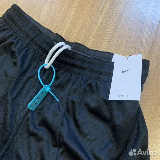 Шорты Nike с боковым свушем оригинал