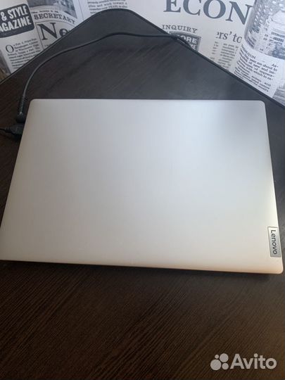 Lenovo ideapad slim 1-11AST-05