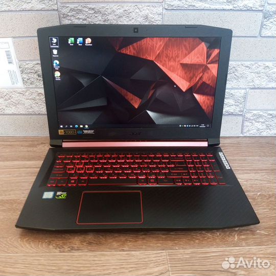 Игровой ноутбук Acer i5/12gb/ssd+hdd/GTX1050ti/IPs