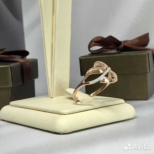 Золотое кольцо 585 пробы вес:1,90гр (Т26384)