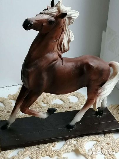 Статуэтка Лошадь