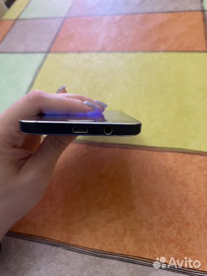 Телефон Samsung A3
