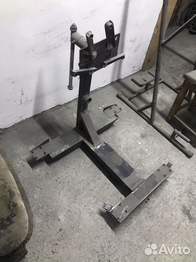 Стапель кантователь двигателя