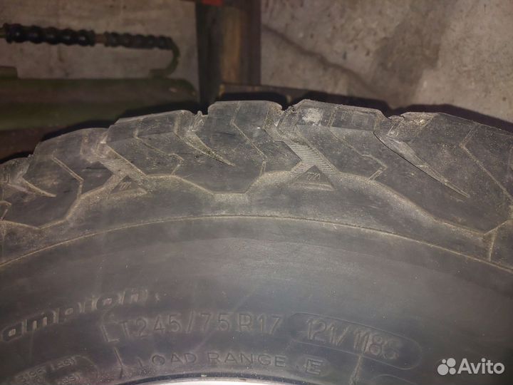 Bfgoodrich All-Terrain T/A KO2 245/75 R17