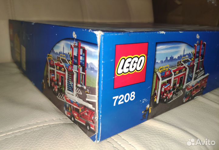 Lego 7208 Fire Station. Пожарная станция. 2010 год