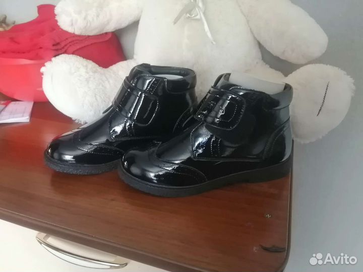 Ботинки детские 34